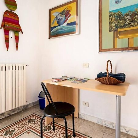 View Sea Room - Appartamento Condiviso Bari Dış mekan fotoğraf